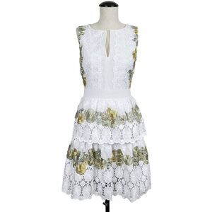 Diane Von Furstenberg Dress 2 White Eyelet Gold Metallic Embroidered Tiered Mini